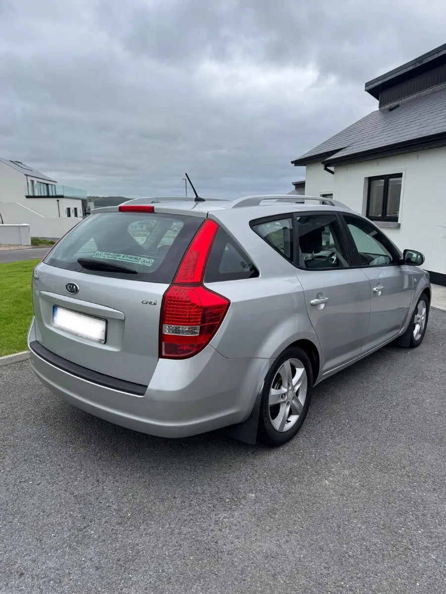 Kia Ceed 2011 - Image 4