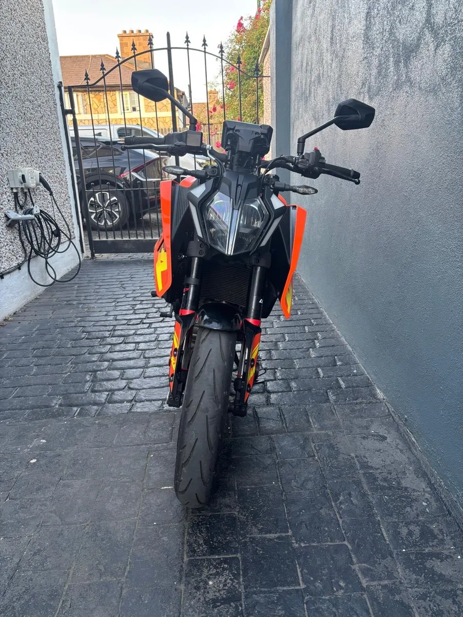 2024 KTM Duke 390 - Image 2