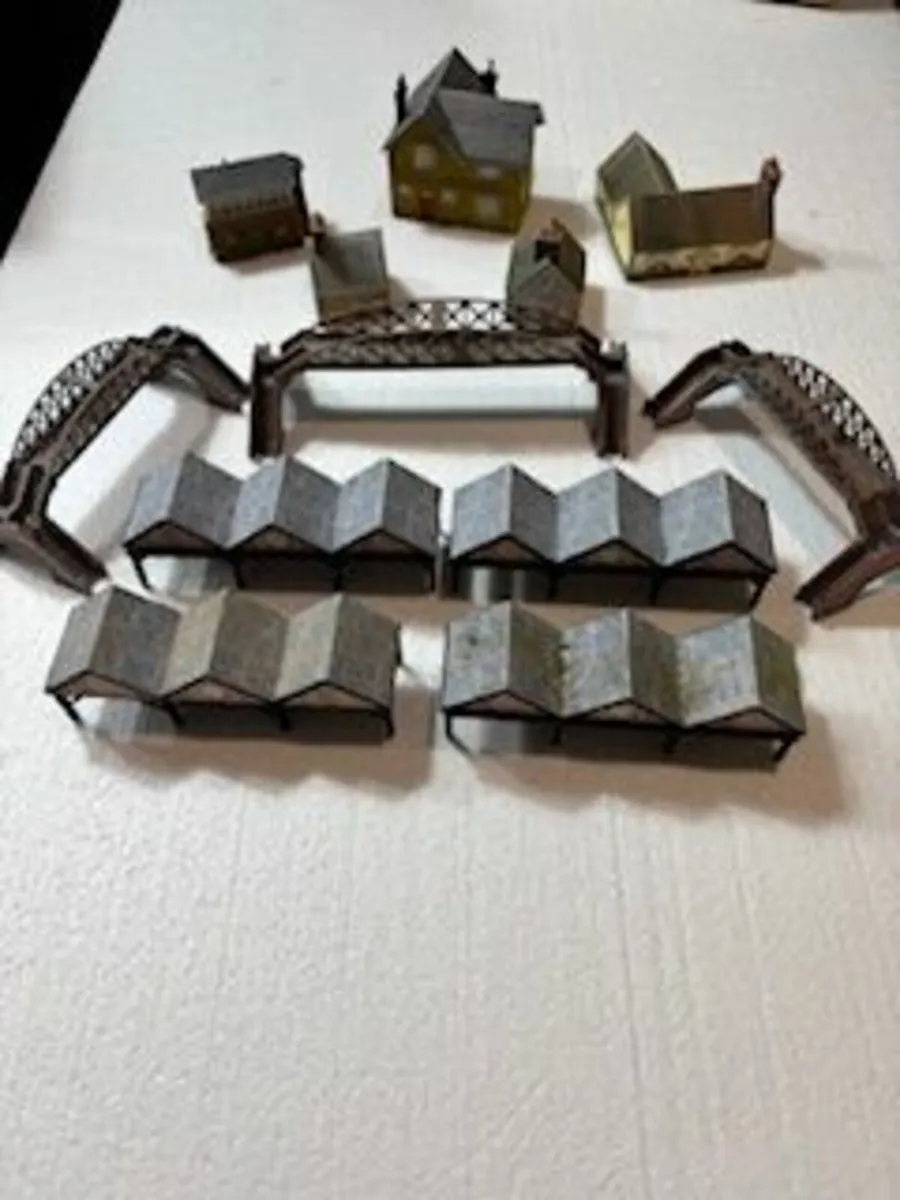 Station accessories for N Guage Model Train - Image 1