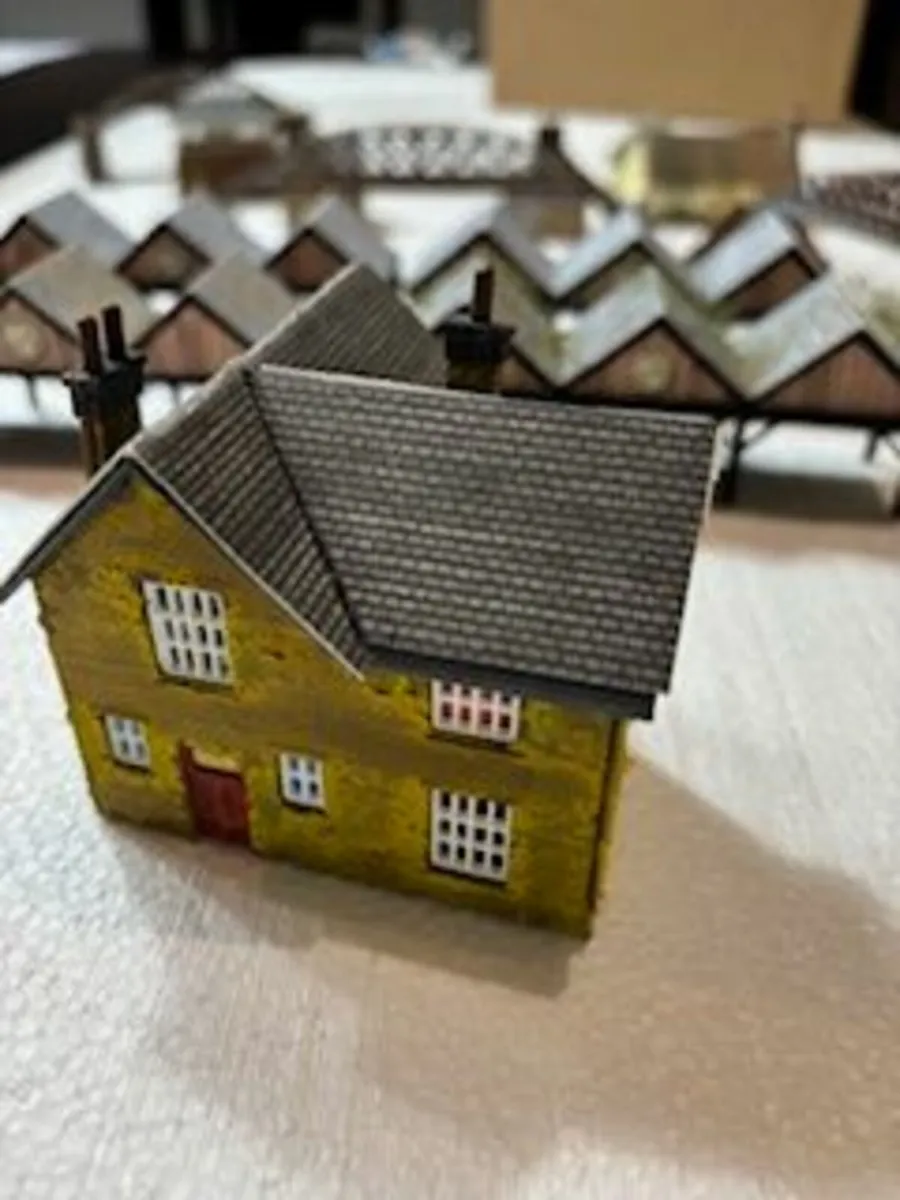 Station accessories for N Guage Model Train - Image 3