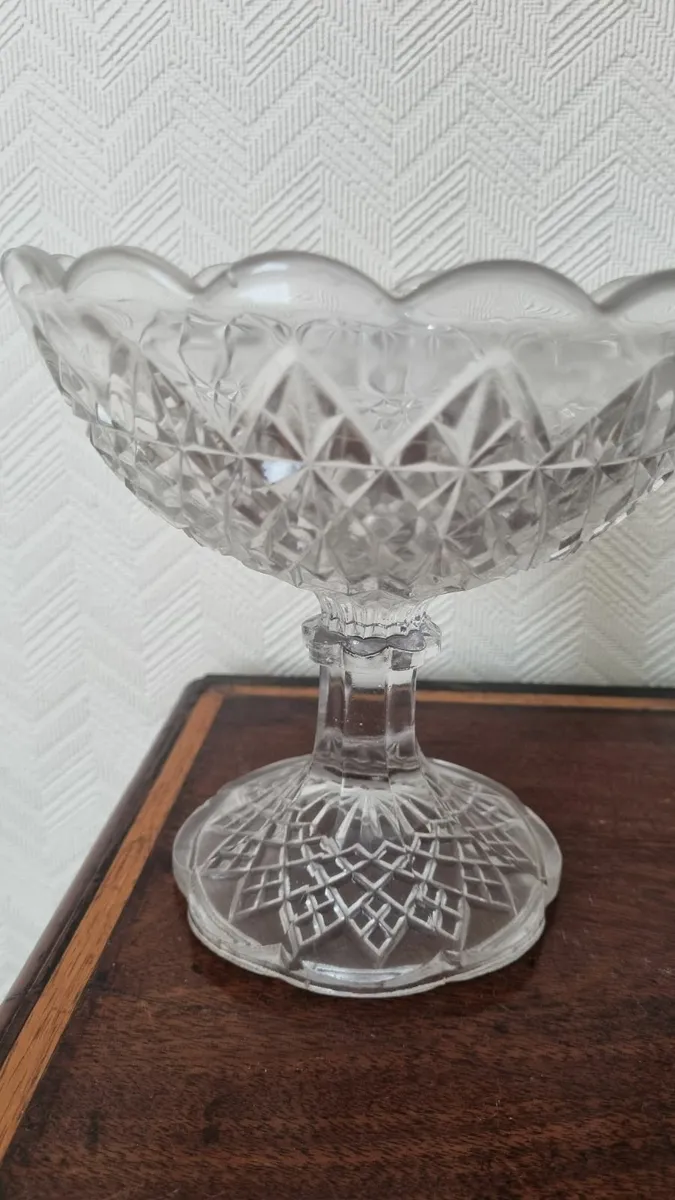 Vintage Glass Bowls - Image 4