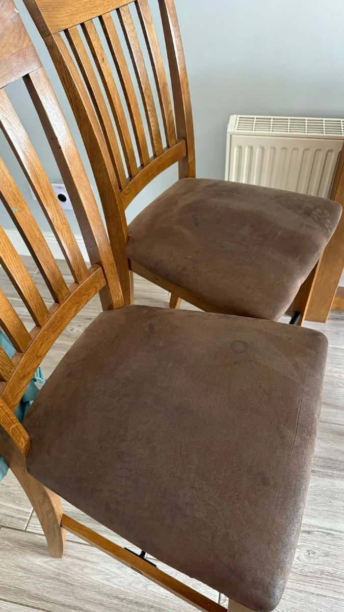 Solid Oak Kitchen Dining Table & 4 Chairs - Image 3