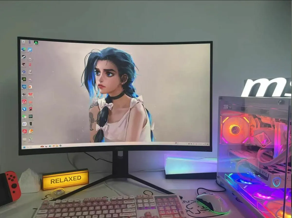 MSI 32" Curved Monitor 4K HD 160Hz - Image 2
