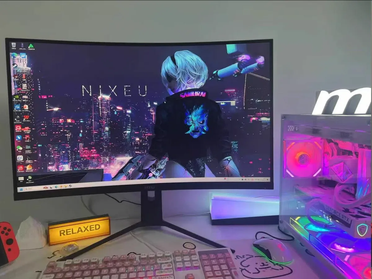MSI 32" Curved Monitor 4K HD 160Hz - Image 4