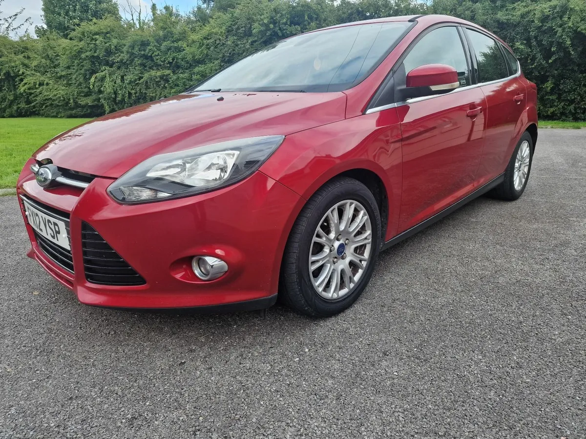 Ford Focus 2012 - Image 2