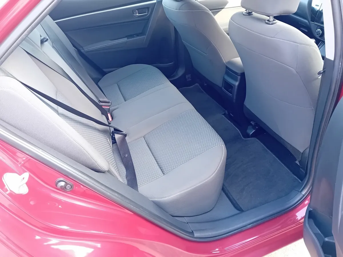 Toyota Corolla 2017 - Image 4