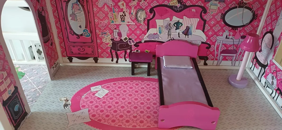 Doll house - Image 3