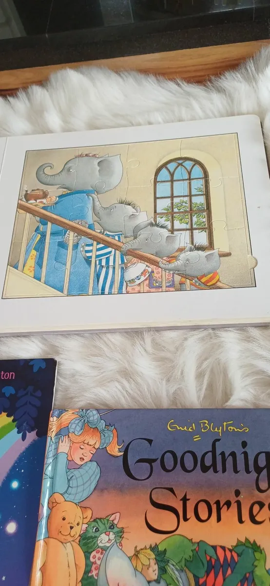 Kids story books - Image 3
