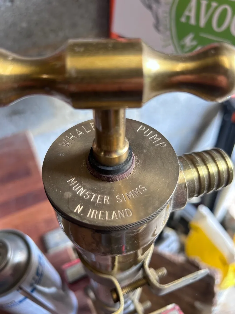 Whale brass  pump - Image 3