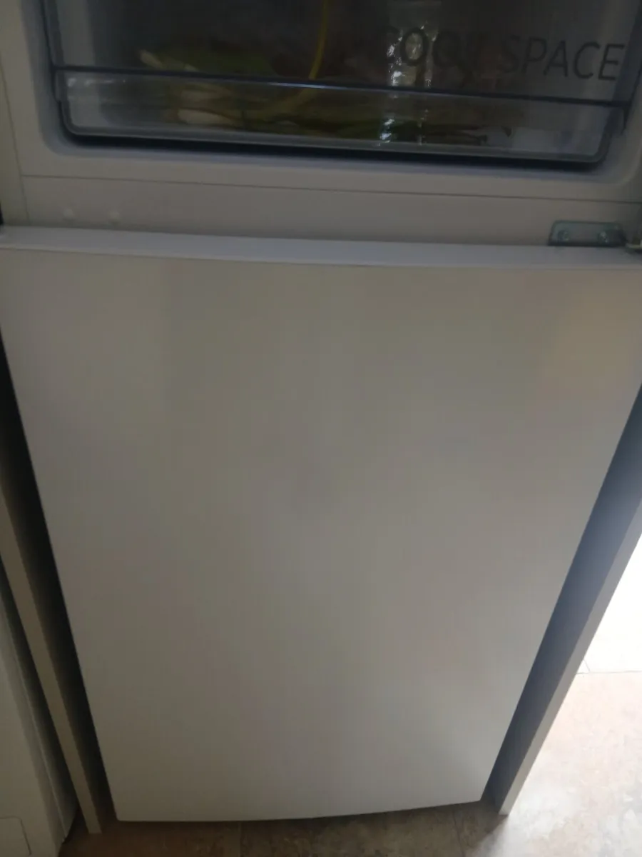 Fridge freezer - Image 4
