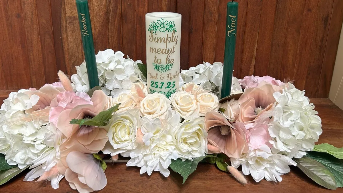 Wedding centrepiece - Image 1