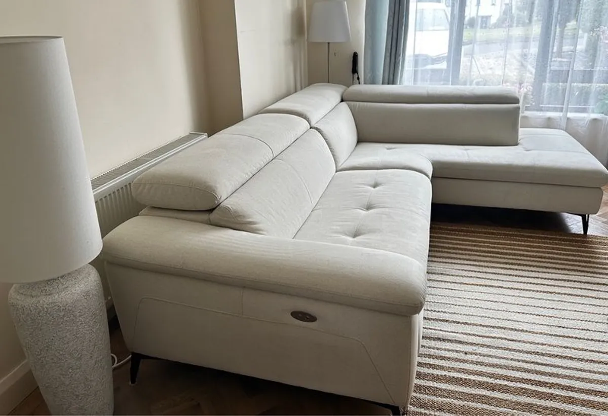 Egoitaliano Cream Martine Electric Recliner Sofa - Image 2