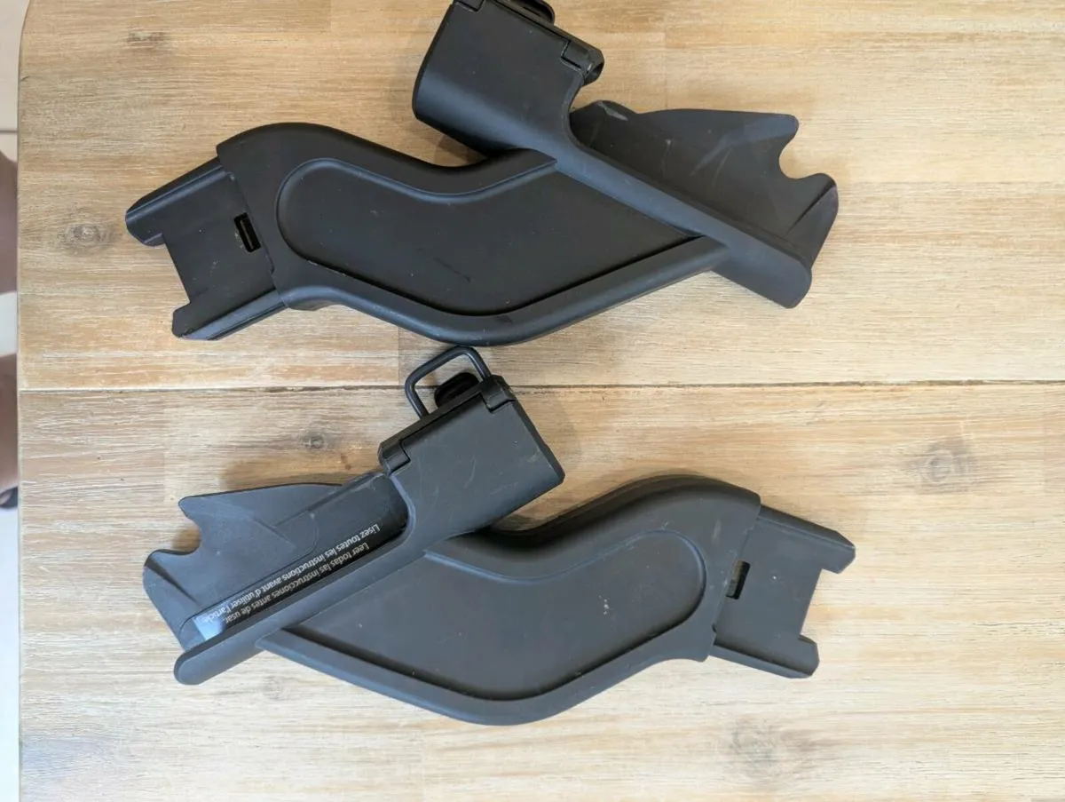 Uppa baby V2 lower buggy adapters