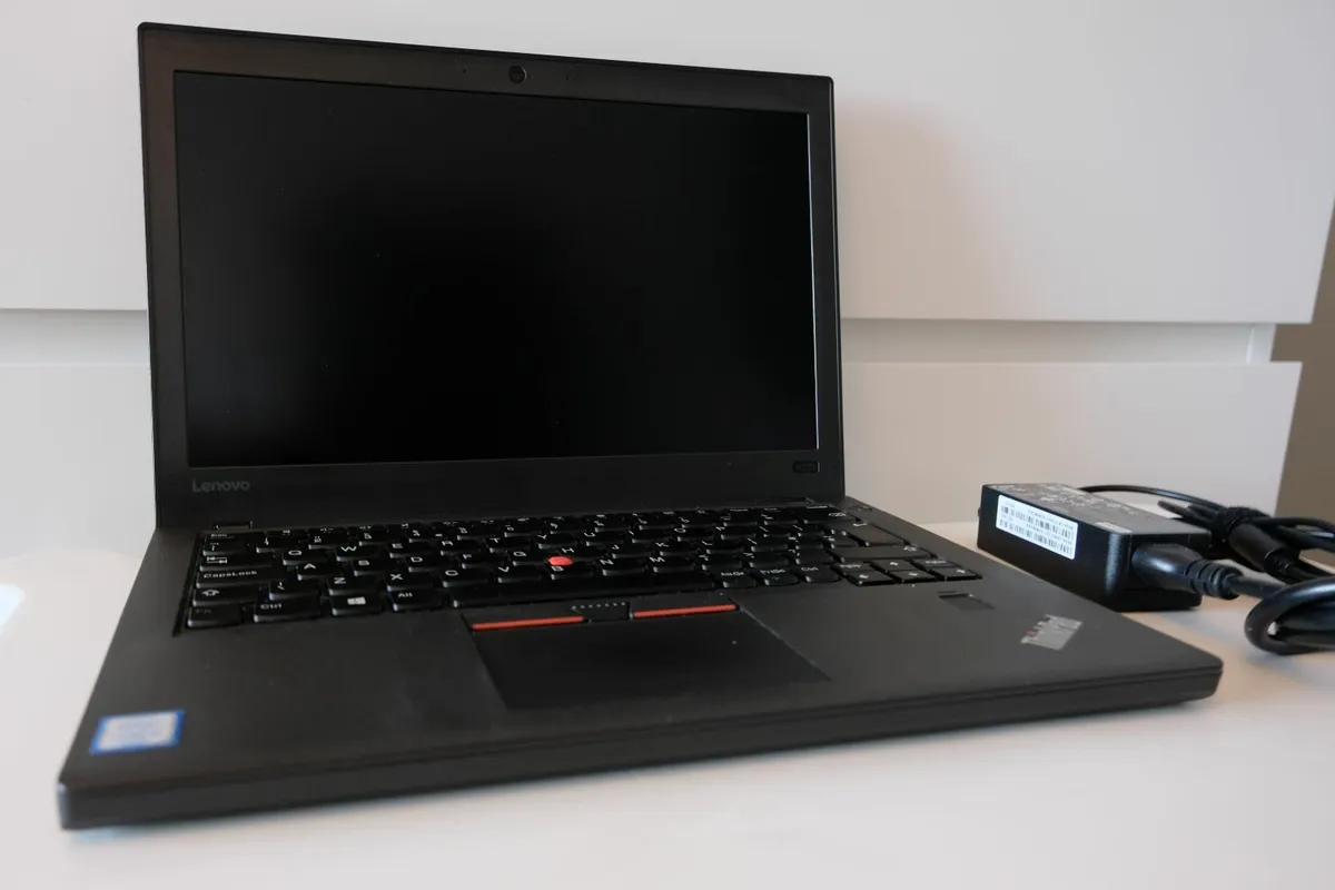 Lenovo x270 laptop (FullHD, 32Gb, 180+480Gb, Win10 - Image 1