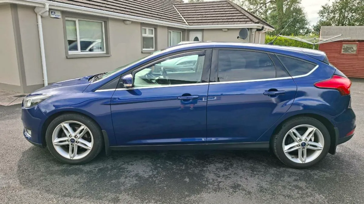 Ford Focus Titanium *Low mileage & high spec* - Image 4