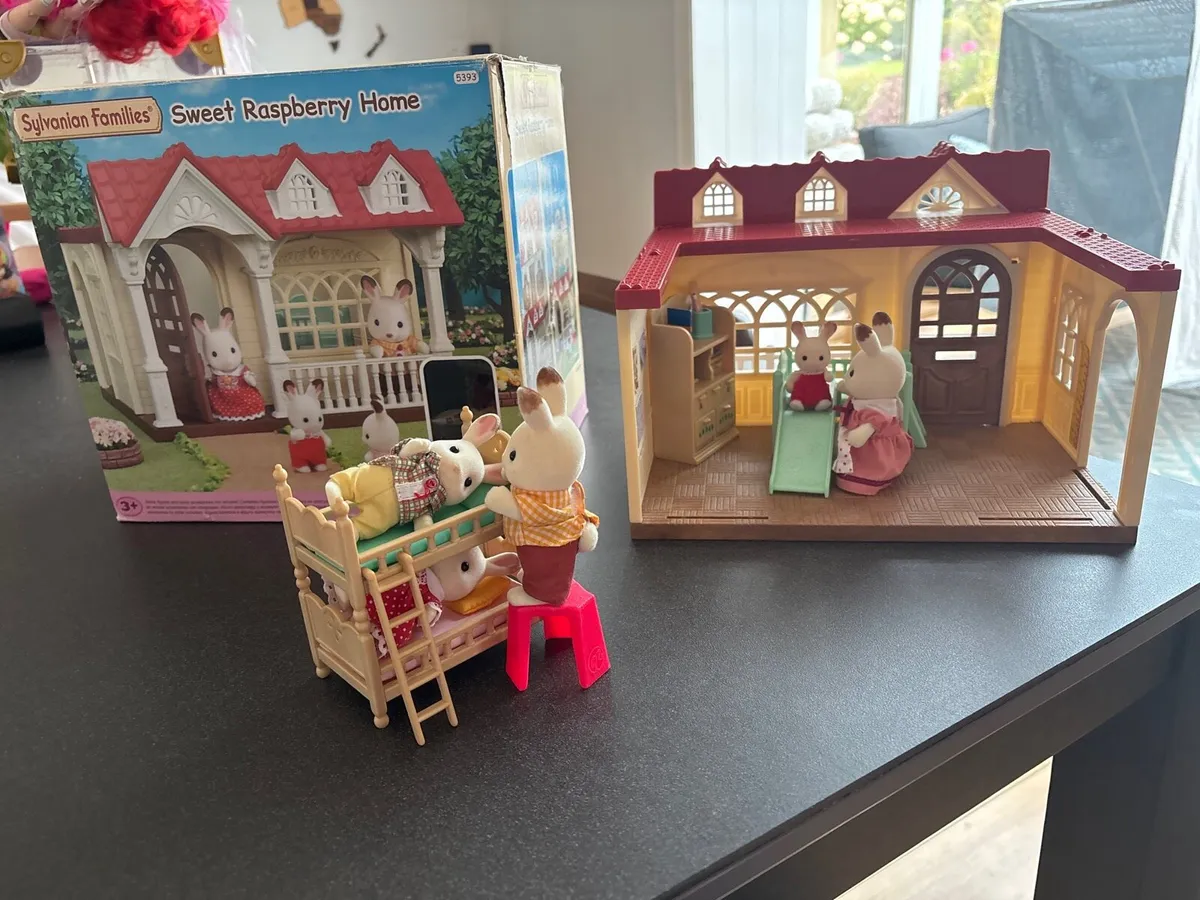 Sylvanian families Sweet Raspberry Home - Image 1