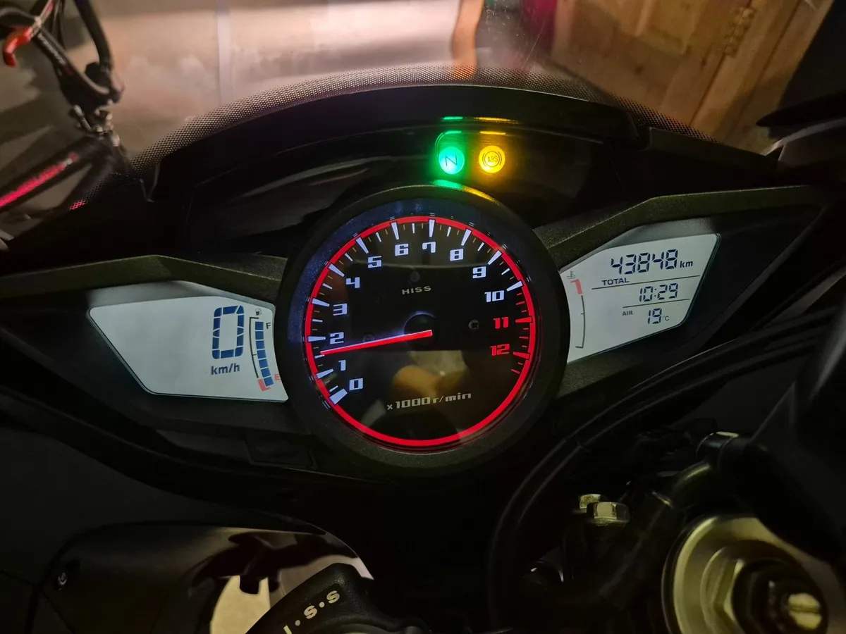 Honda Vfr 1200f   2010 - Image 2
