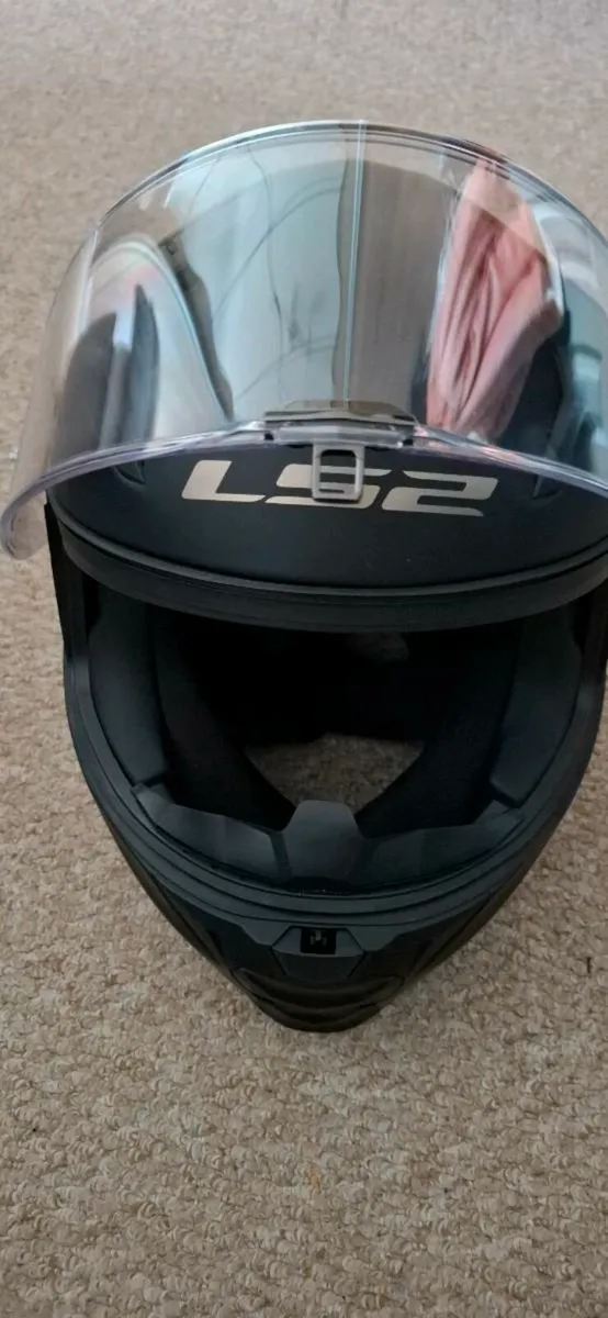 Helmet - Image 3