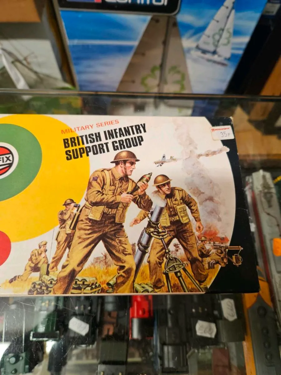 Vintage Airfix WW2 British Army Support - Image 2