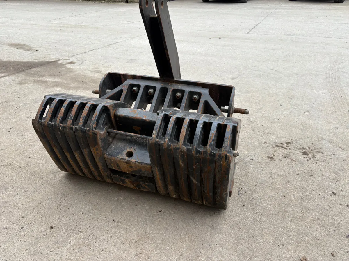 Tractor weights - Image 1