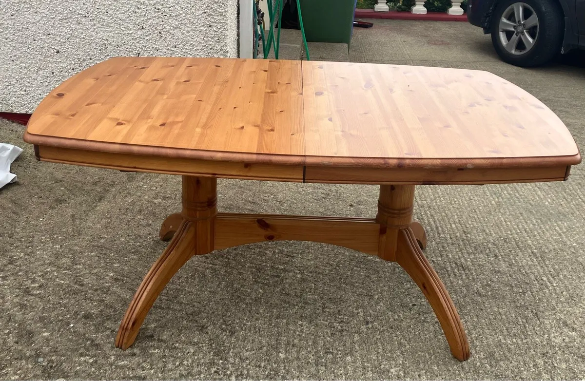 Pine kitchen table - Image 2