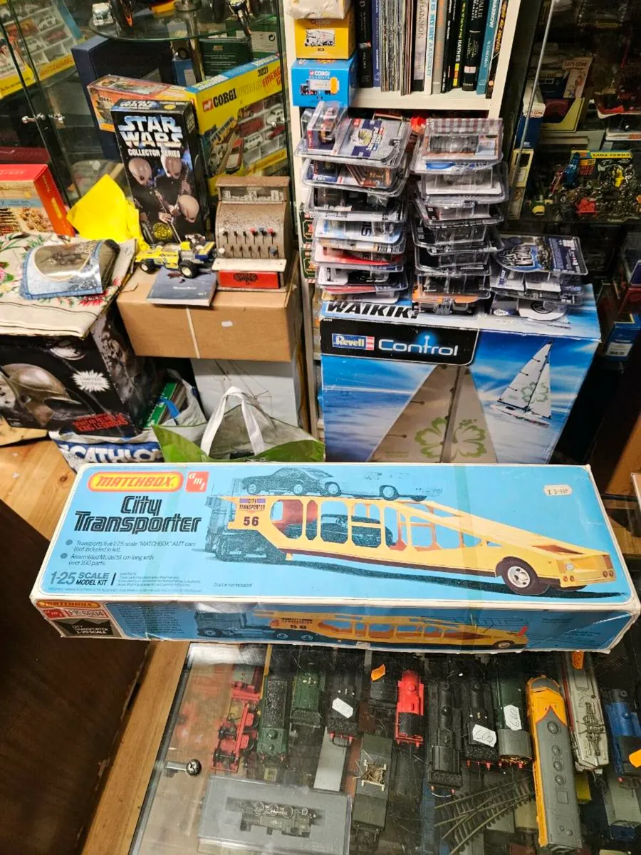 Vintage Matchbox 1.25 Car Transporter Kit - Image 1