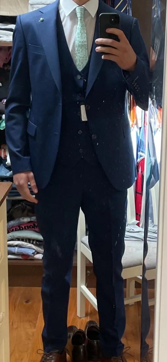 Men’s 3-Piece Suit - Image 1
