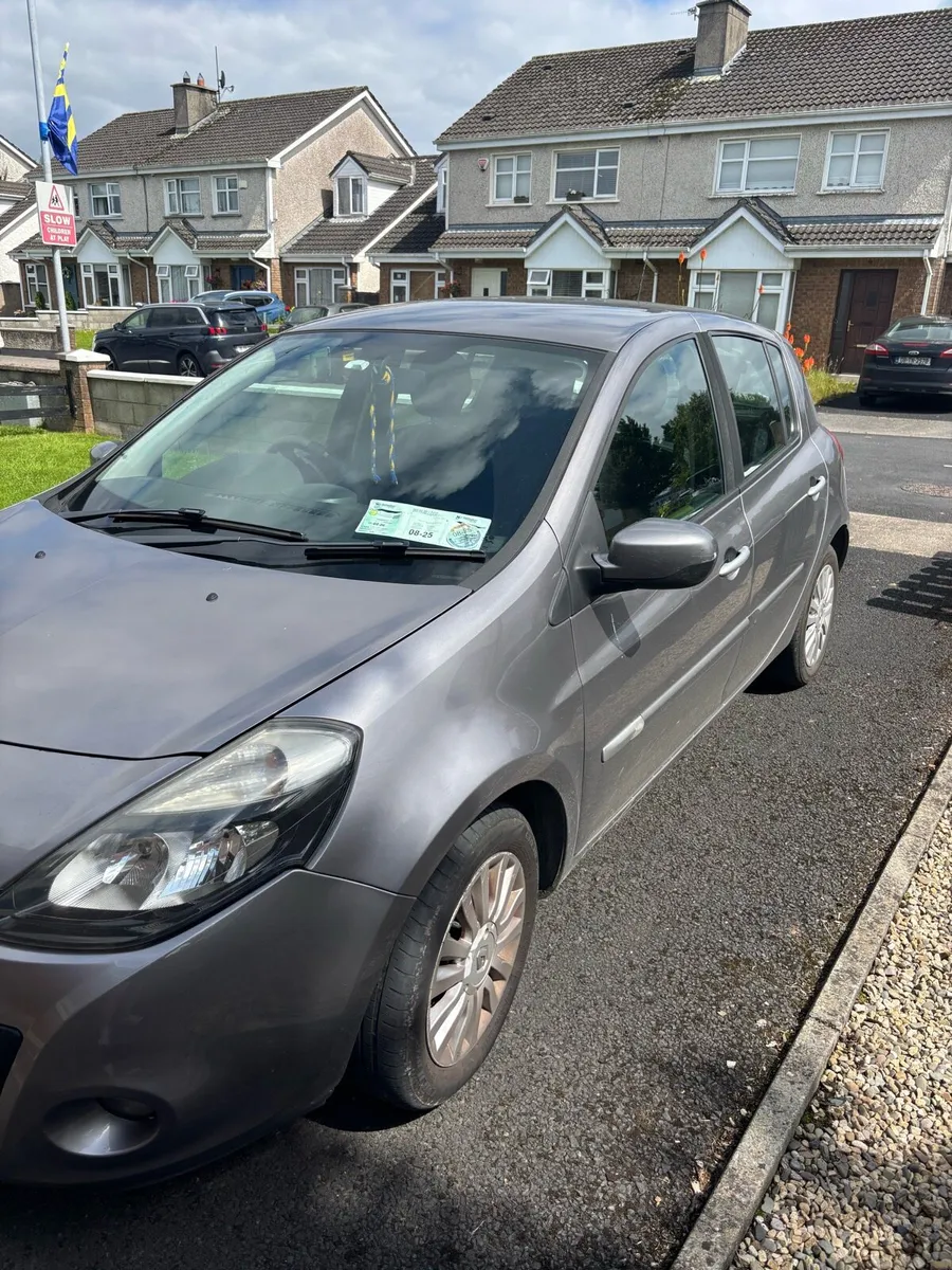 2011 1.2 Grey Renault Clio (Petrol) - Image 3