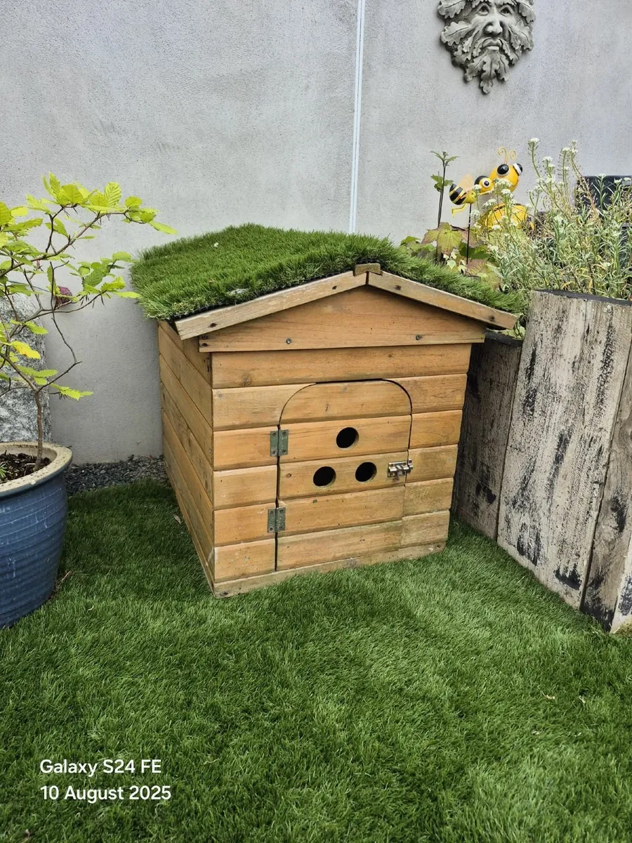 dog  kennel - Image 1
