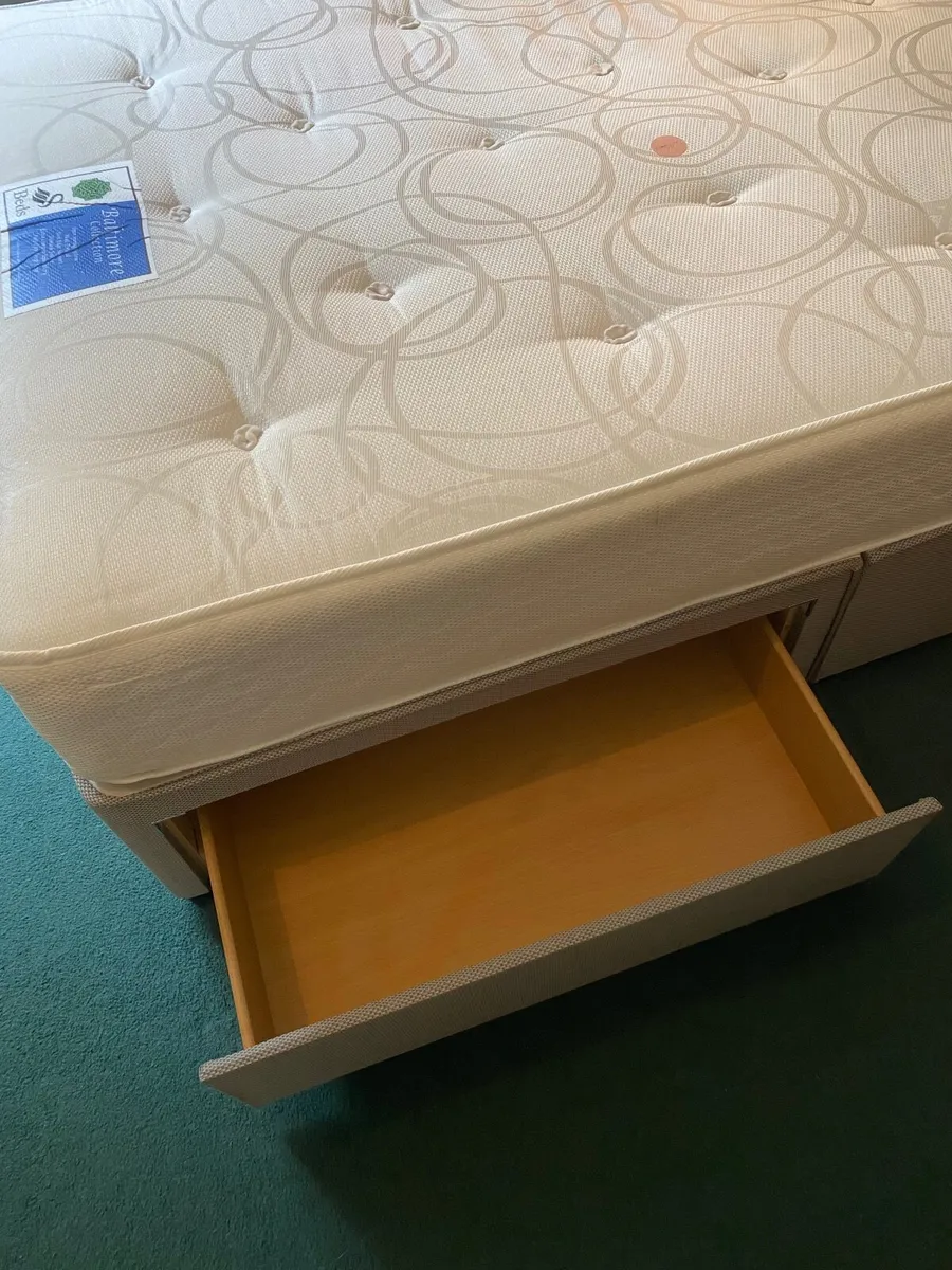 •Double Swan Bed + Headboard + Mattress  • - Image 4