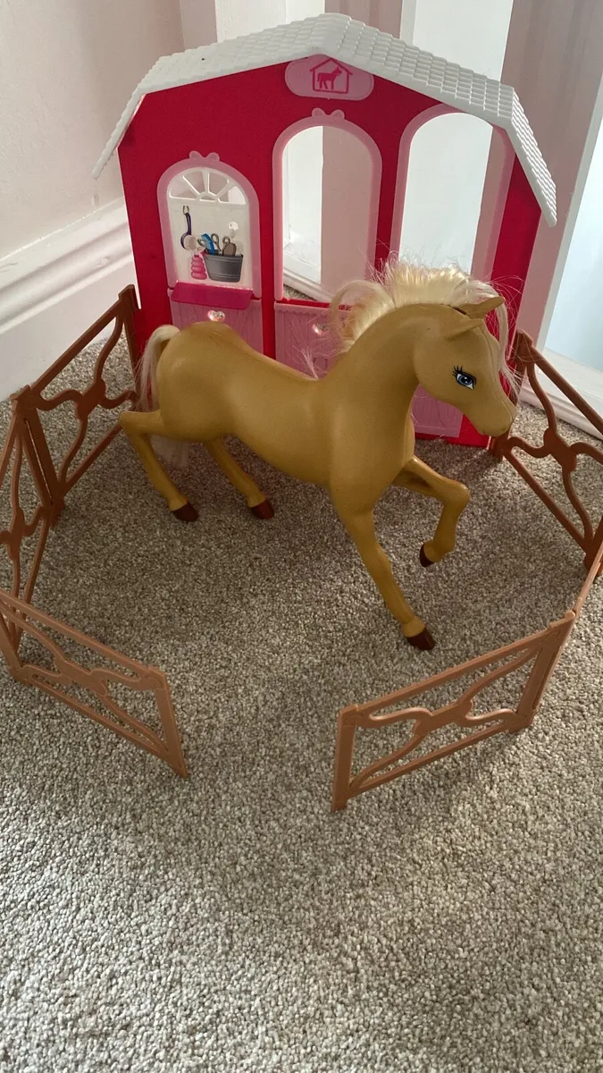 Barbie Dreamhouse Bundle - Image 2