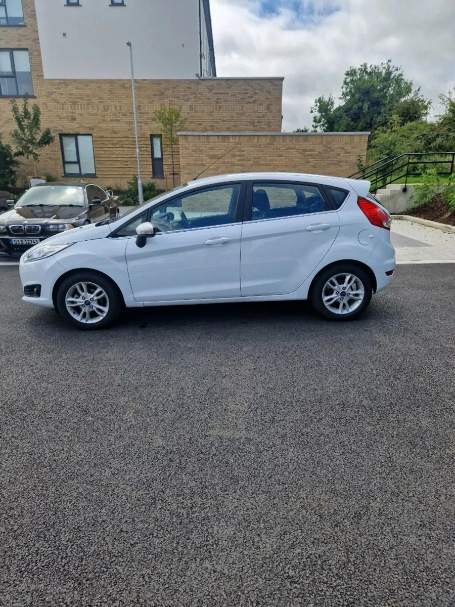 Ford fiesta 1.0 T zetec ecoboost - Image 3