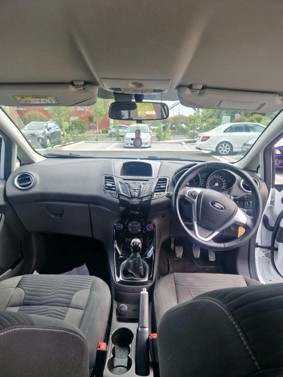 Ford fiesta 1.0 T zetec ecoboost - Image 4