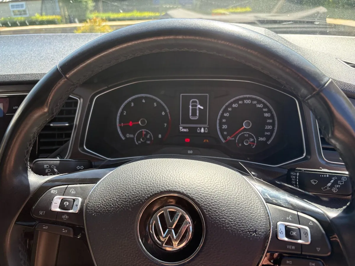 Volkswagen t roc - Image 4