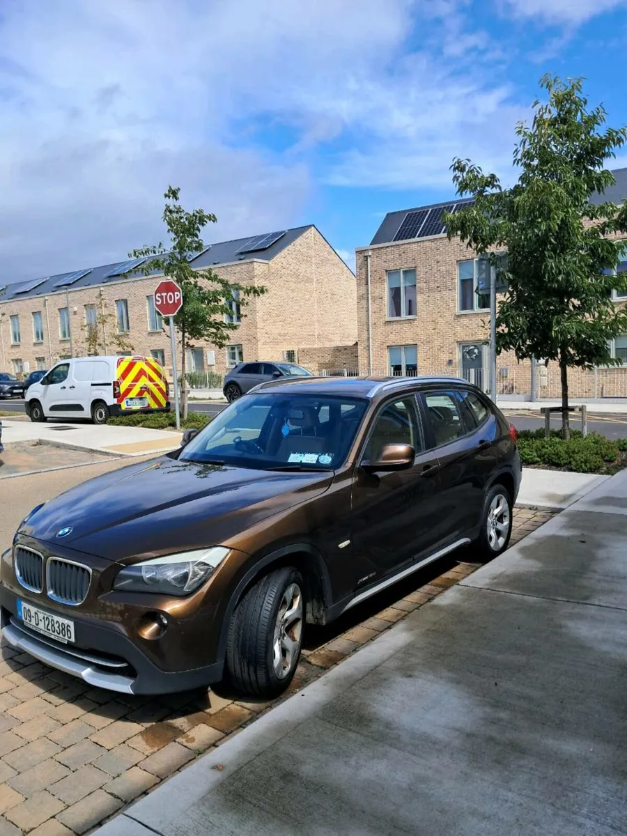 BMW X1 XDRIVE18F SE 5DR - Image 1