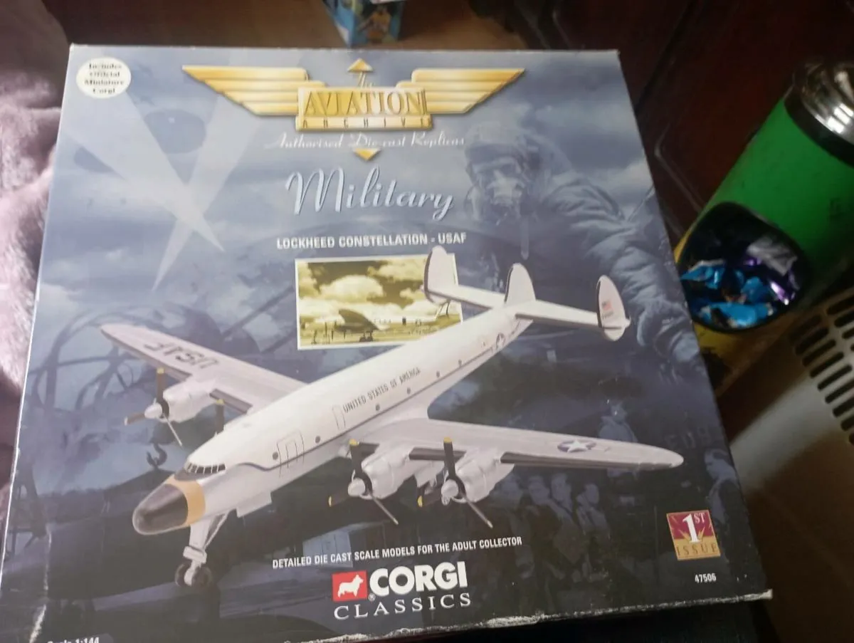 1ST ISSUE CORGI AVIATION USA  LOCKHEED 1:144 SCALE - Image 4