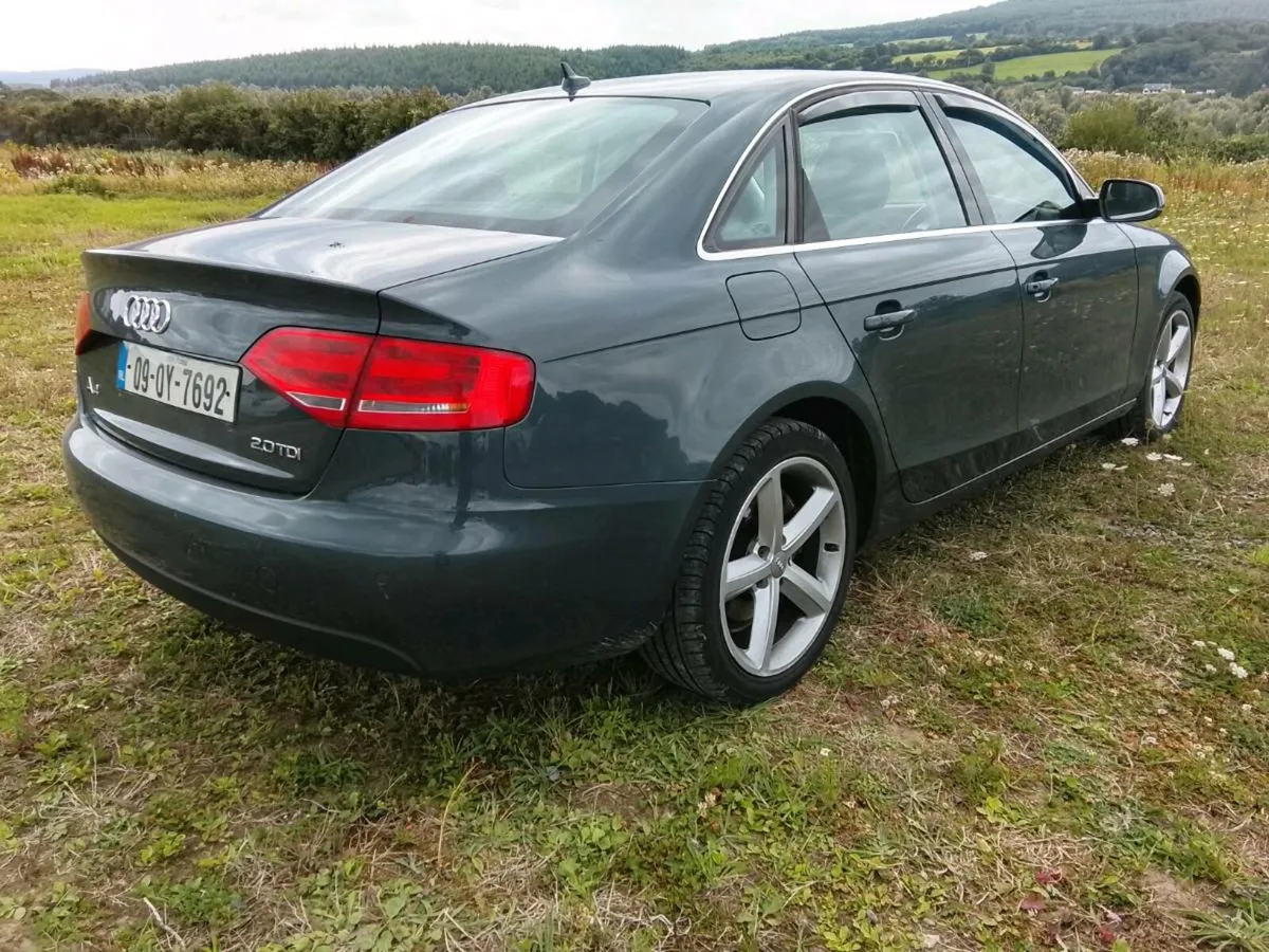 Audi A4 - Image 2