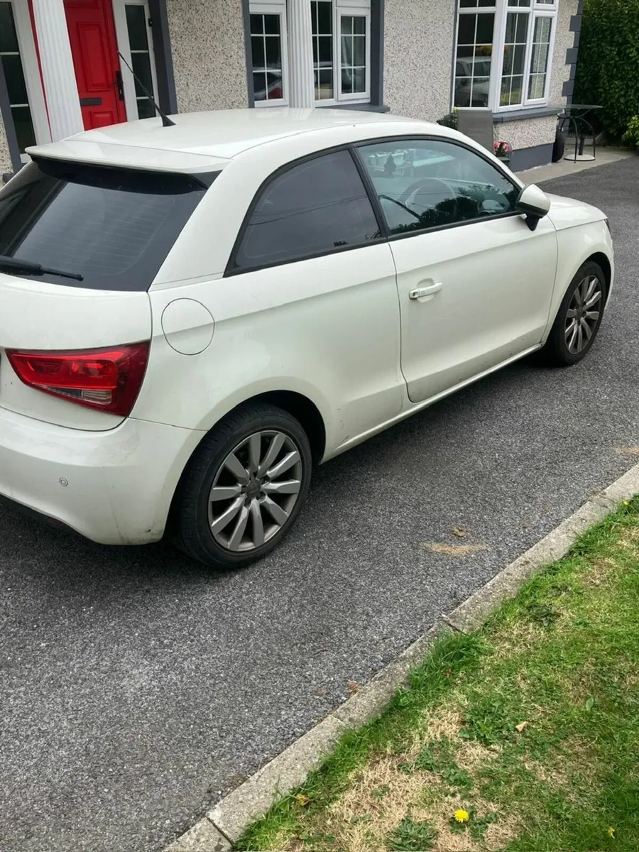 Audi A1 2012 - Image 2