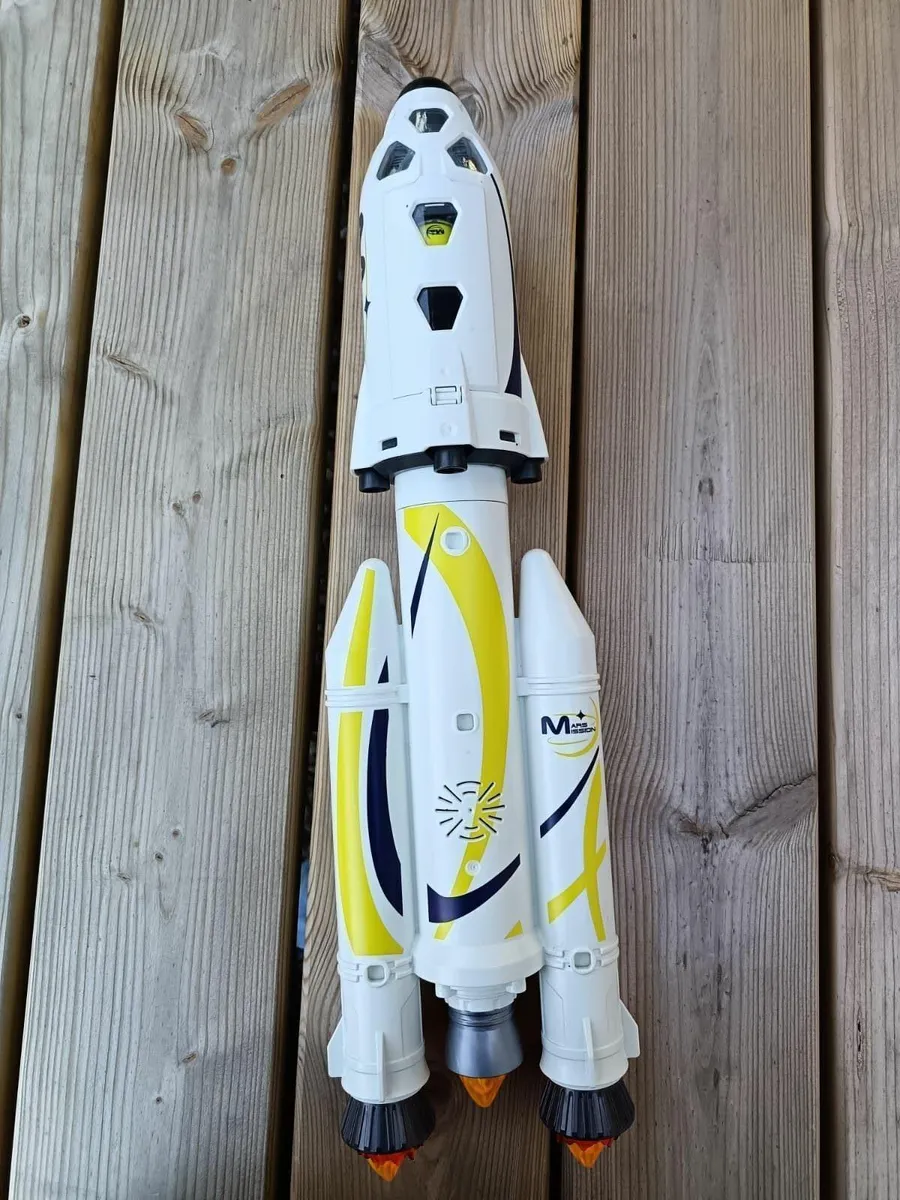 Playmobil Space Rocket and Launch Pad - Image 4