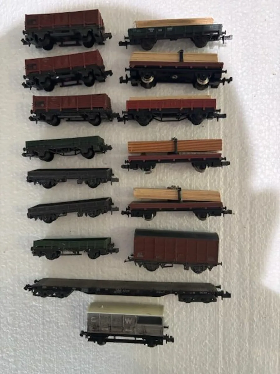 N Guage coaches and freight cars - Image 1