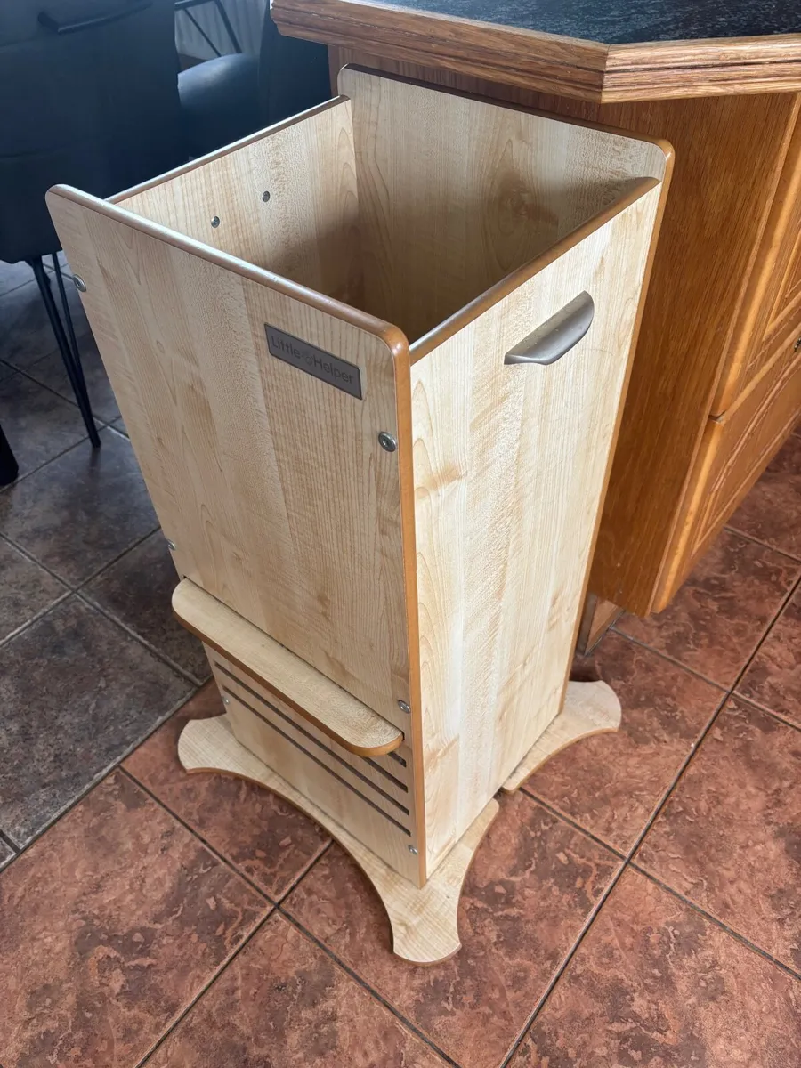 Child kitchen tower - Image 1