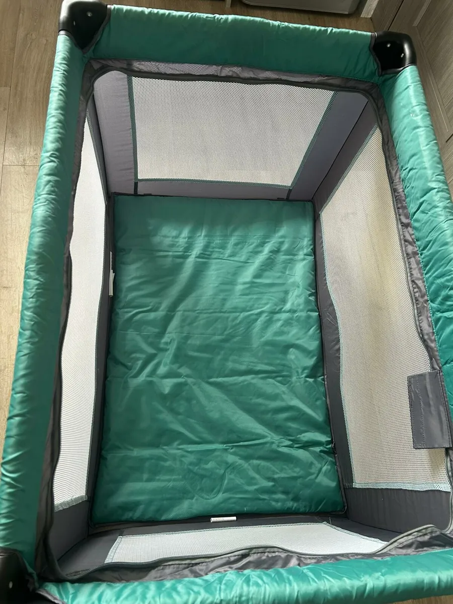 Travel Cot - Image 3