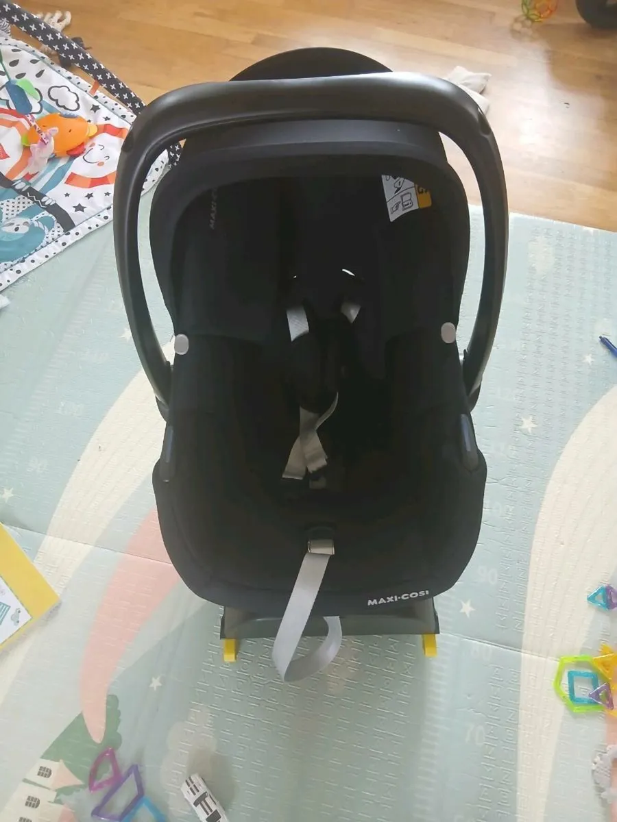 Car seat with isofix base - Image 3