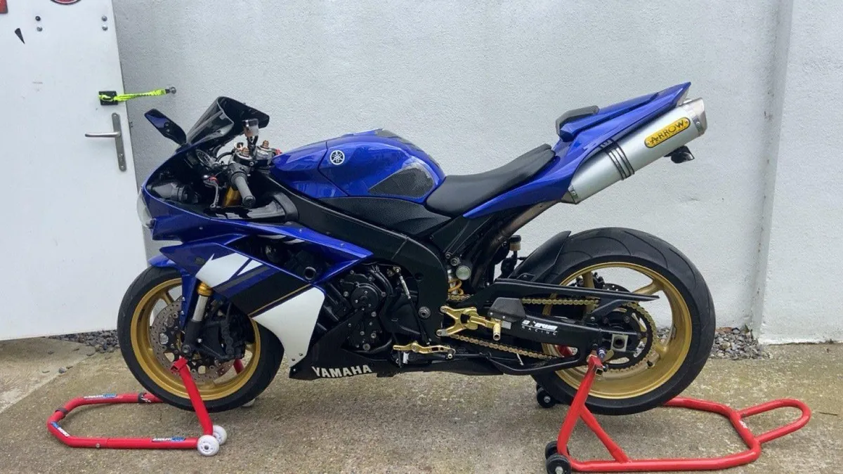 Yamaha r1 - Image 2
