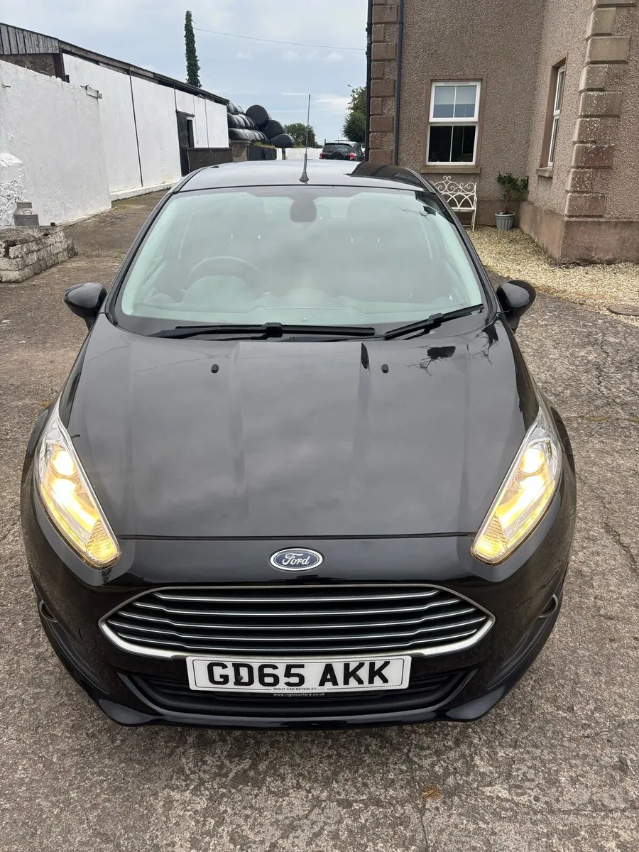 2015 FORD FIESTA - Image 2