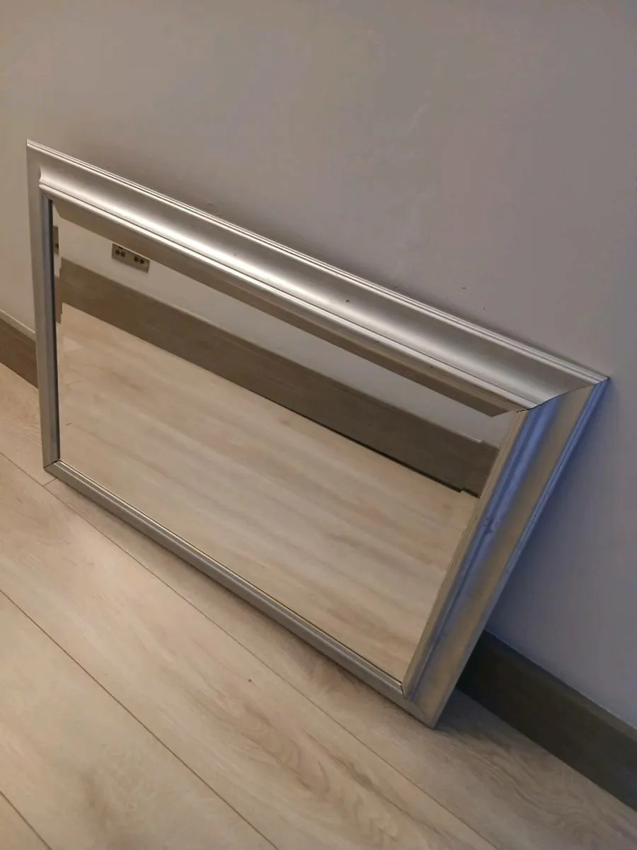 Mirror - Image 3