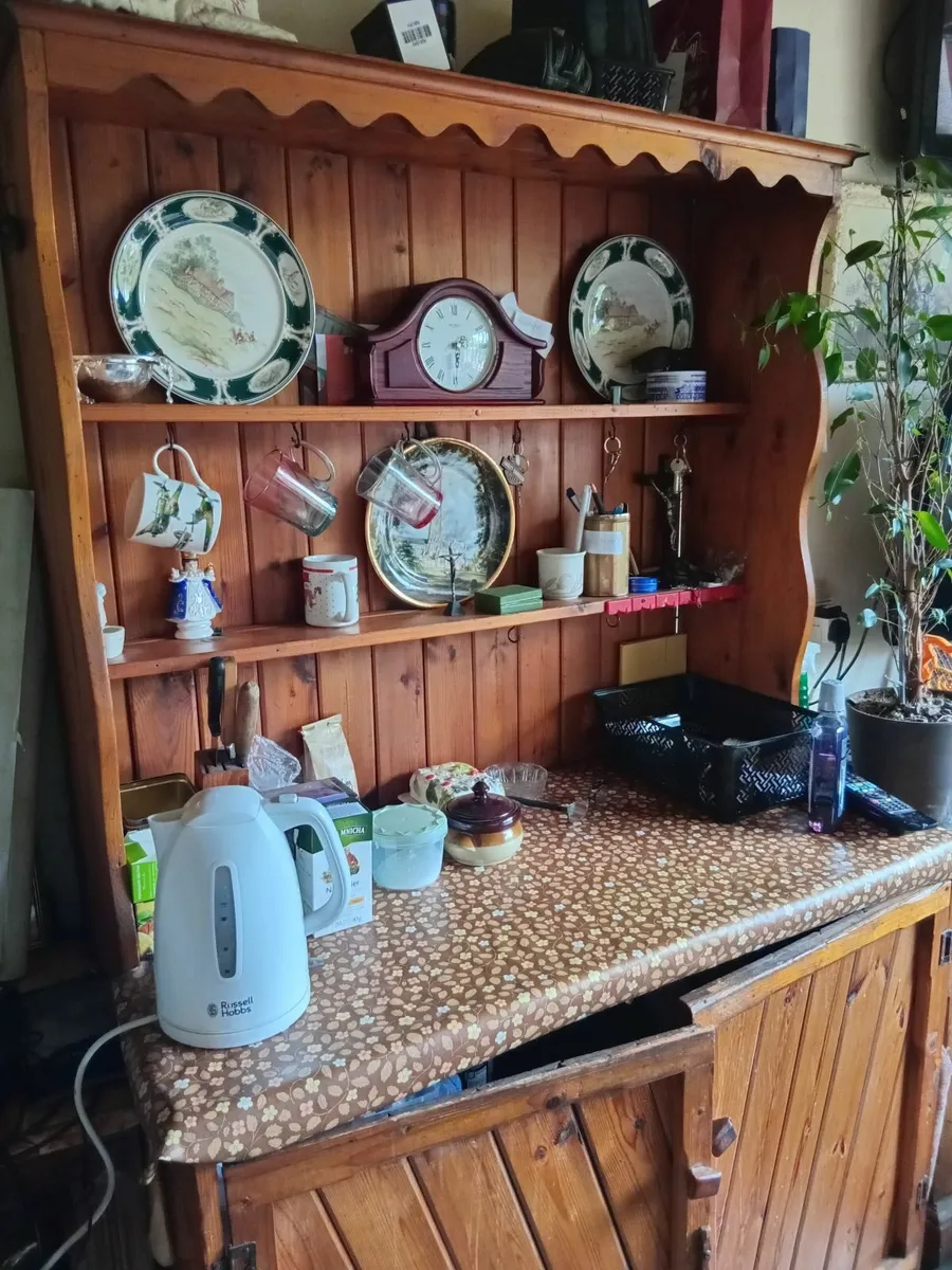 Dresser - Image 2