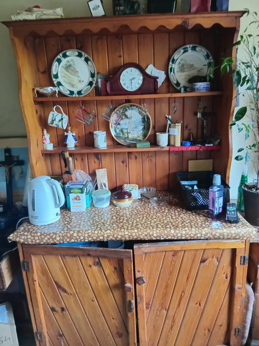 Dresser - Image 3