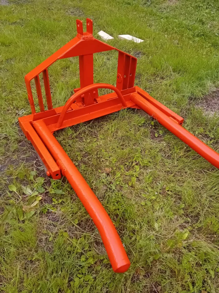 Bale lifter - Image 2