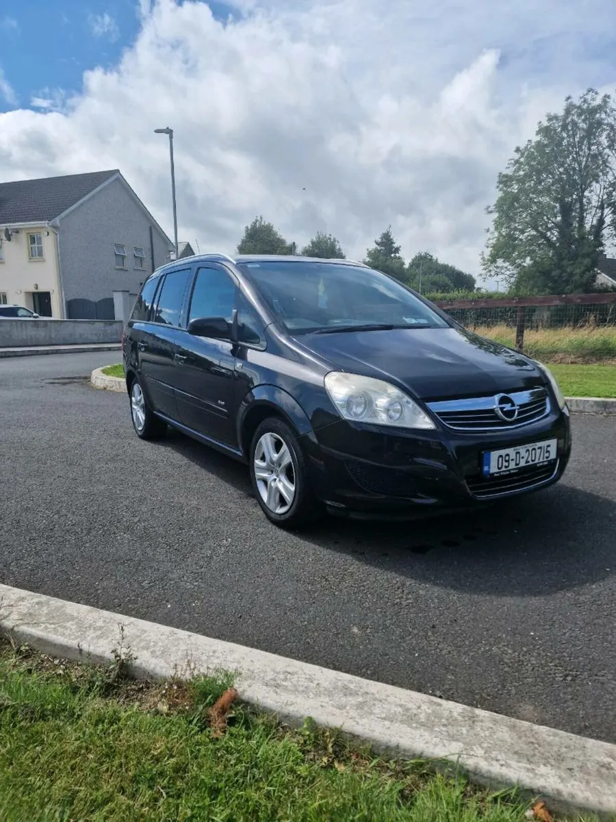 Opel Zafira - Image 1